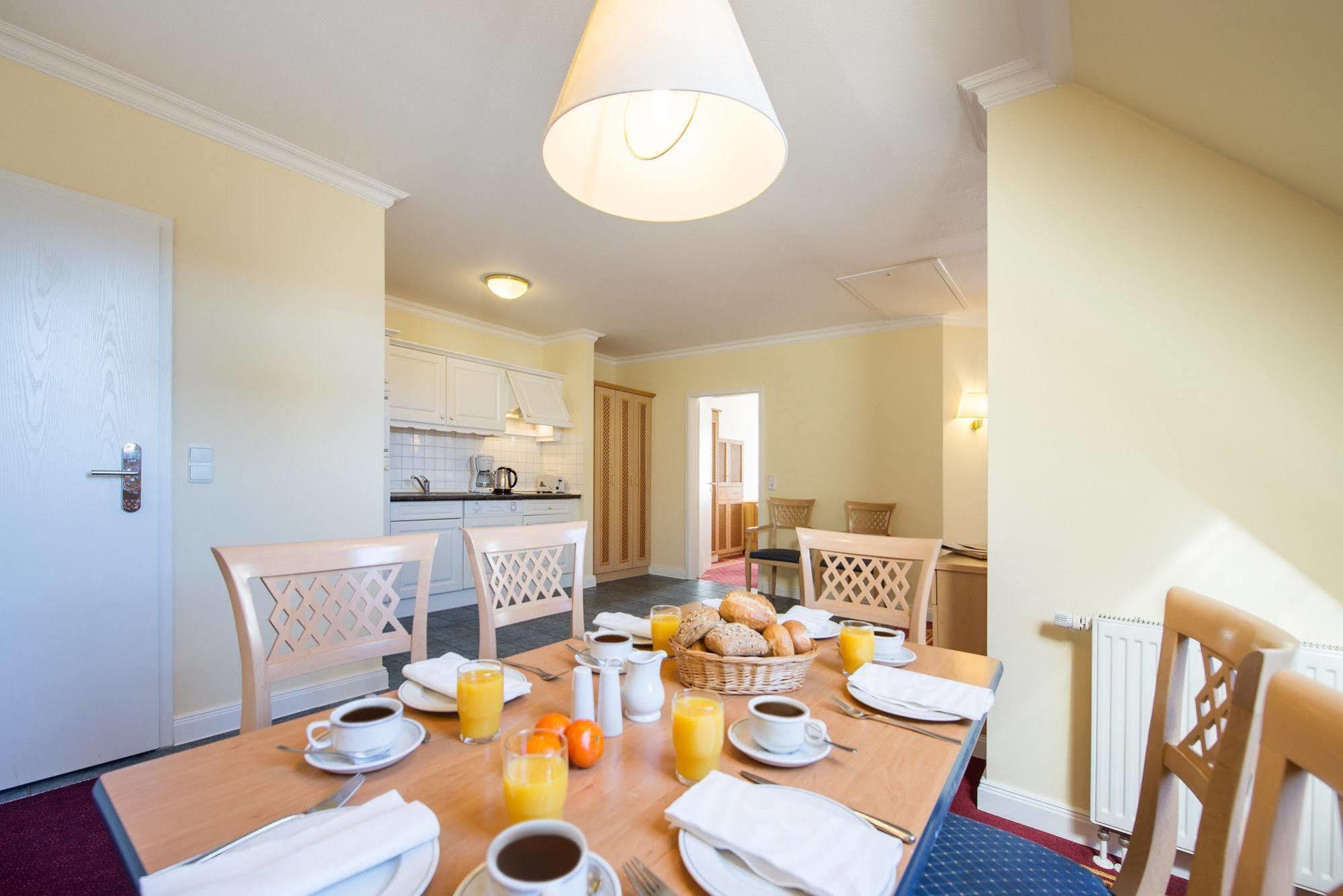 Aparthotel Kuehlungsborn, Villa Am Konzertgarten Zewnętrze zdjęcie