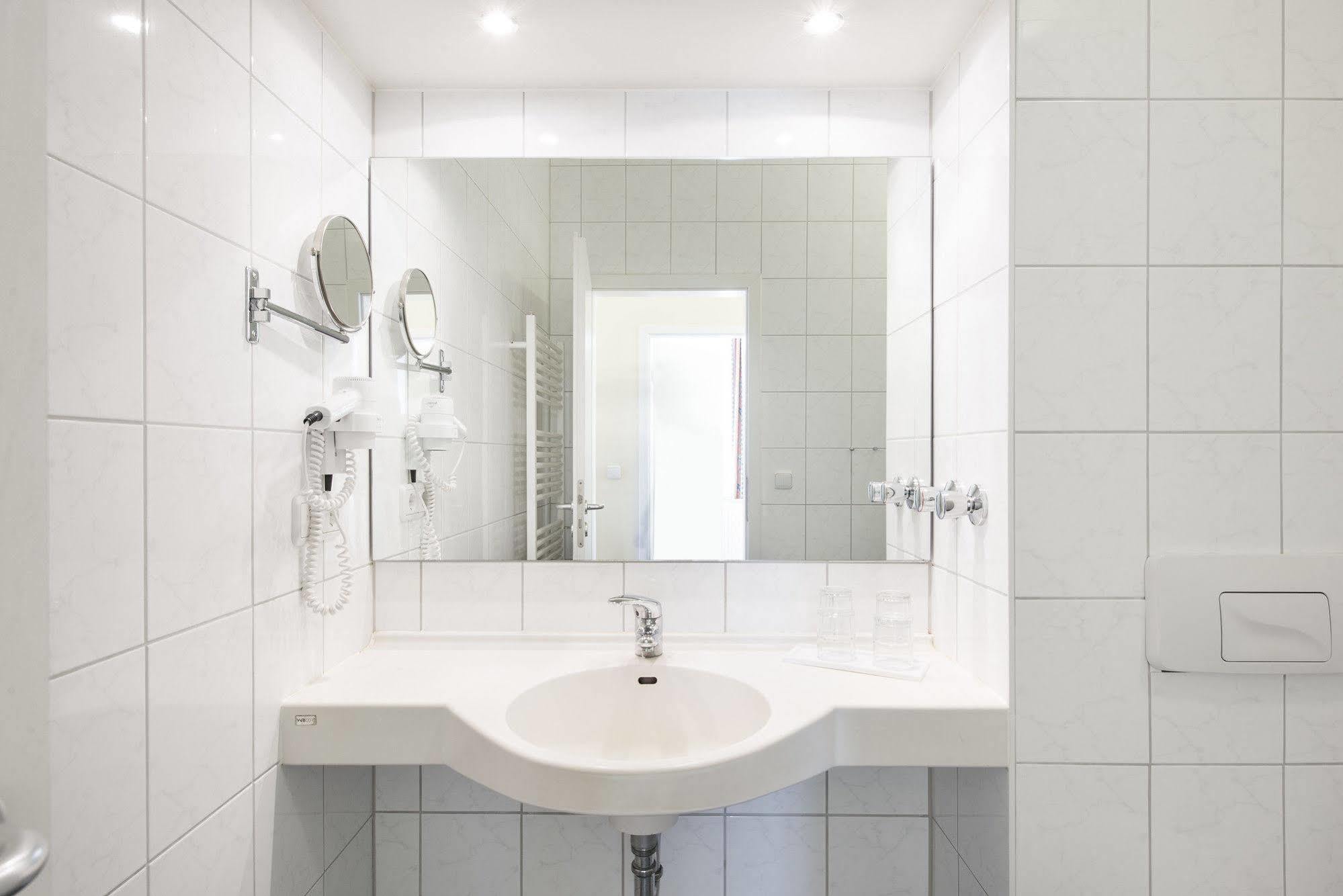 Aparthotel Kuehlungsborn, Villa Am Konzertgarten Zewnętrze zdjęcie